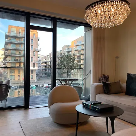 Water Front View - Prime Apartment *