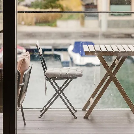 Apartman Water Front View - Prime *